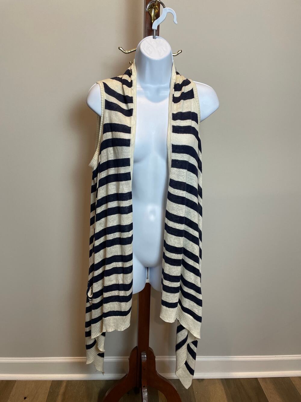 Rebecca Elliot Cream & Navy Striped Sleeveless Linen Wrap High‑Low Hem Size M